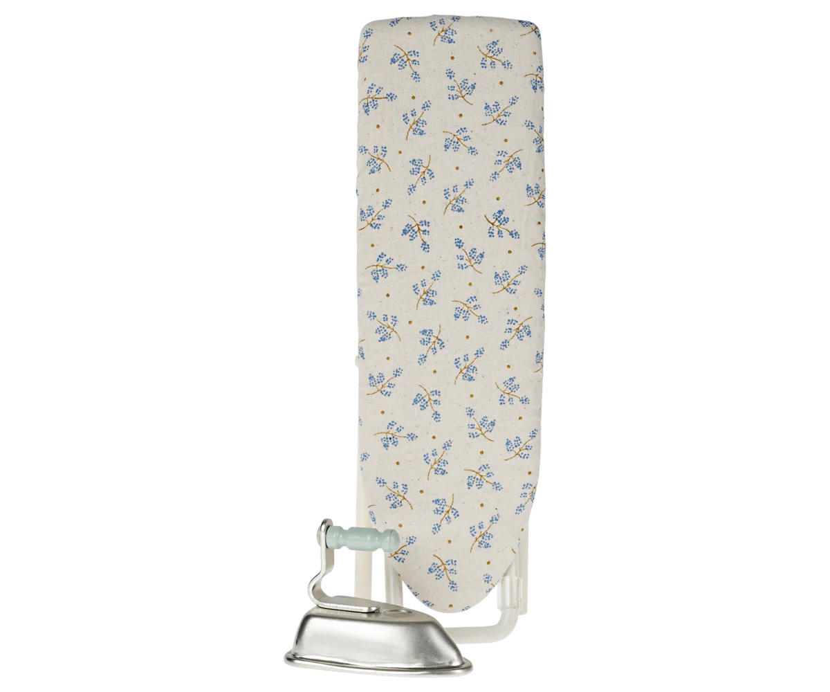 Maileg - ironing board
