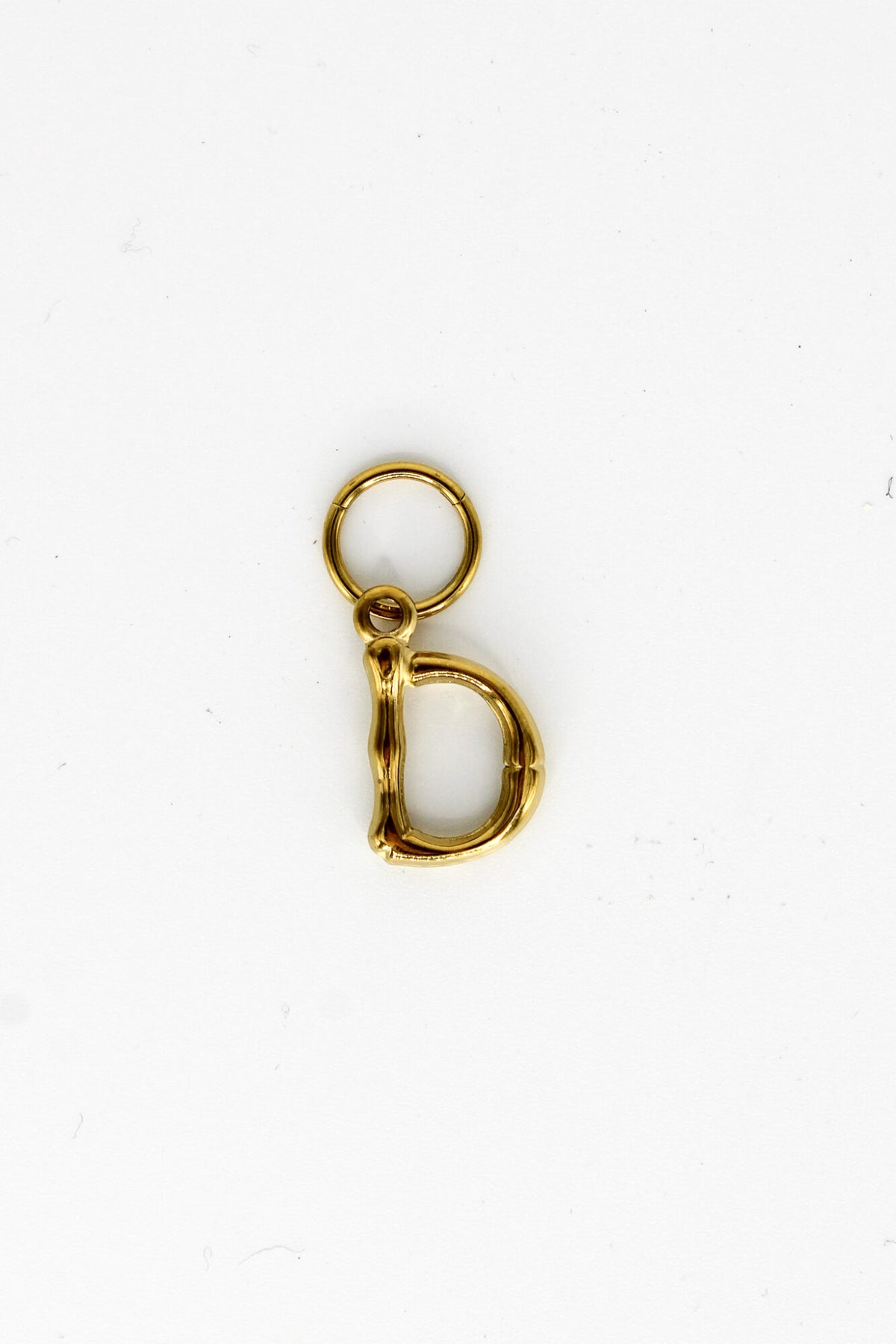 Label Kiki - letter D big charm gold