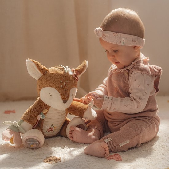 Little Dutch - activiteitenknuffel hert