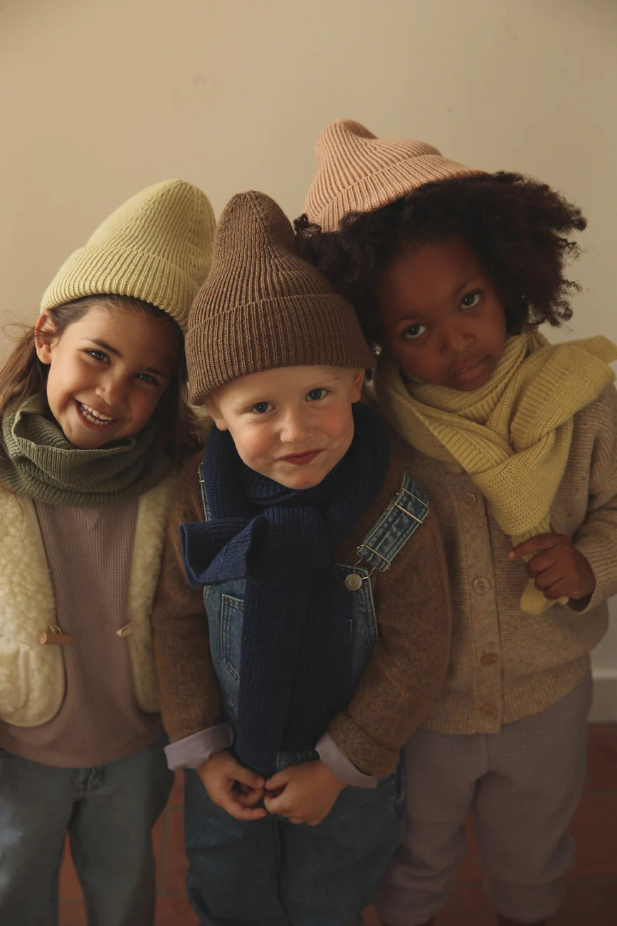 Hvid - beanie fonzie kids - mocha