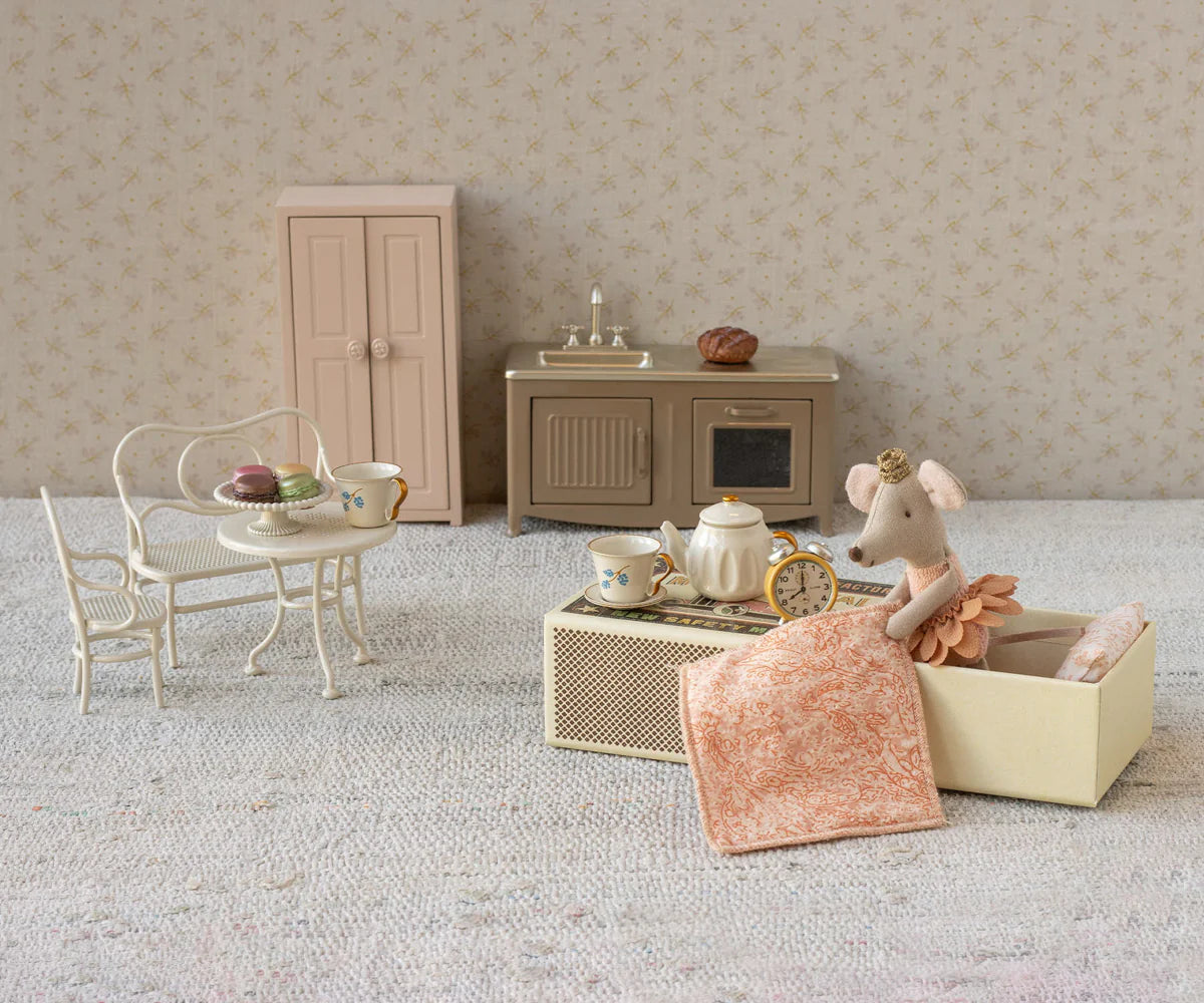 Maileg - princess mouse little sister in matchbox