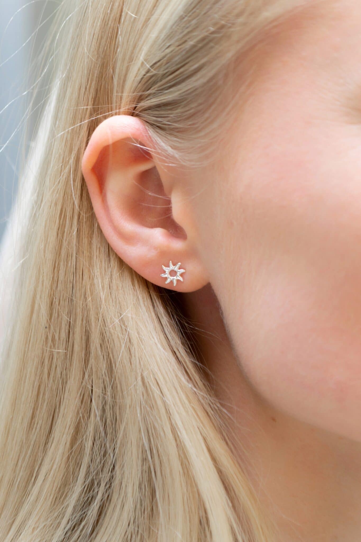 Label Kiki - wavy sun silver