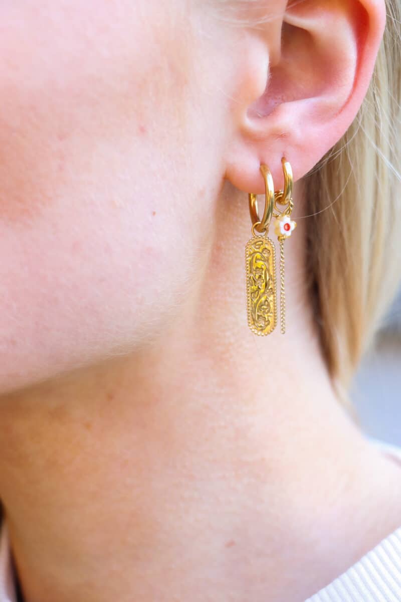 Label Kiki - chain flower hoop gold