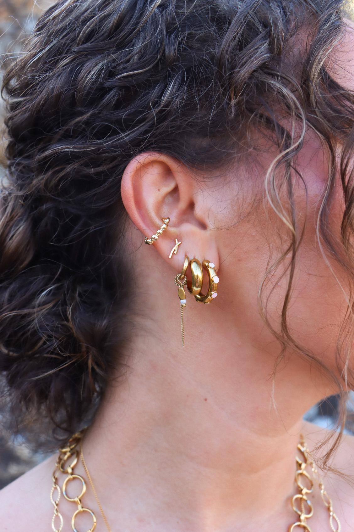 Label Kiki - pink loop hoop gold