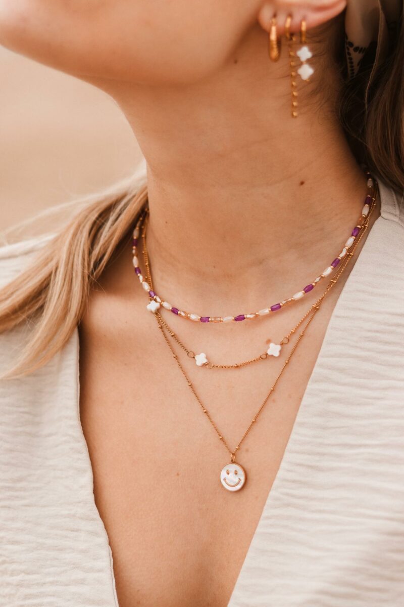 Label Kiki - white clover necklace gold