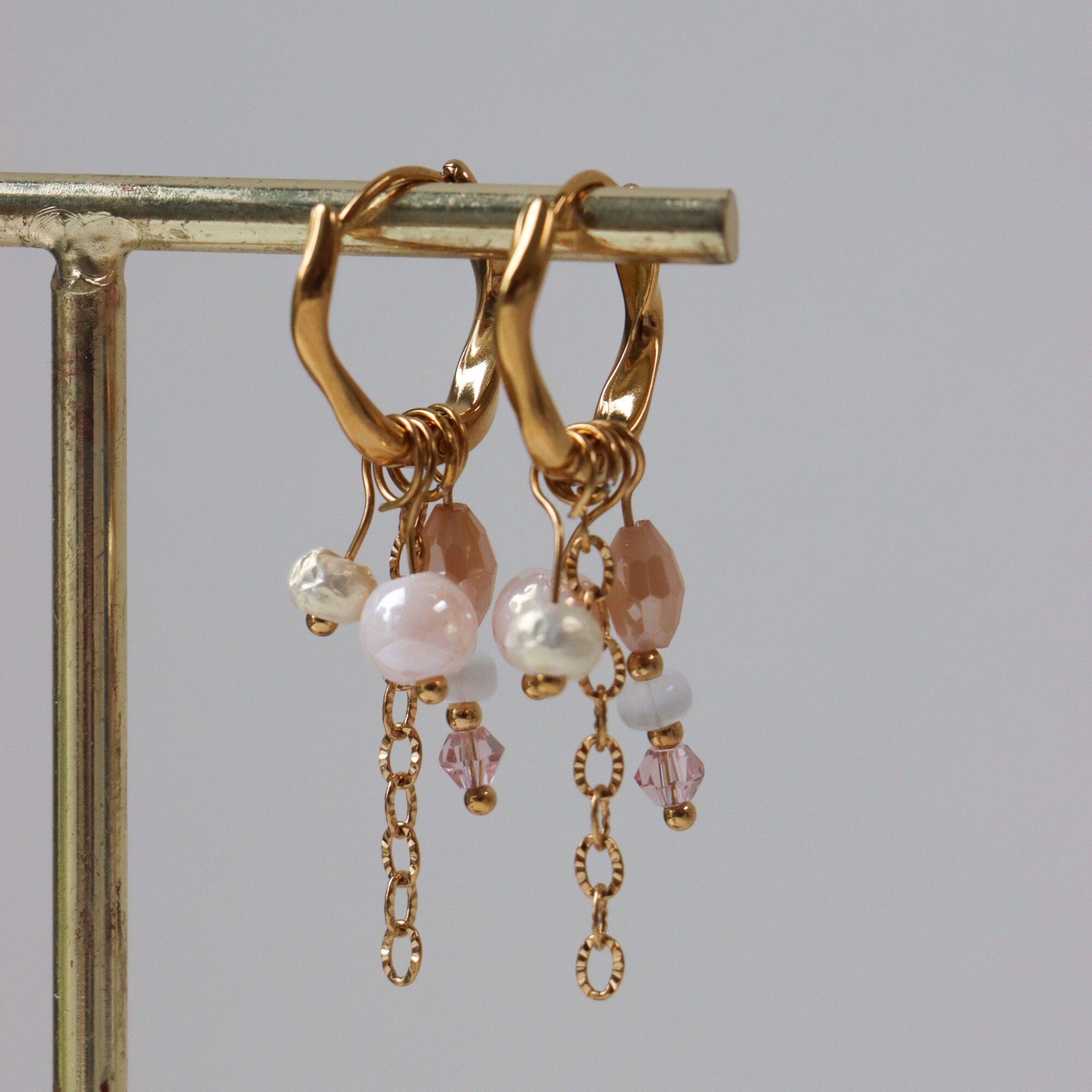 Label Kiki - abby drop hoop gold