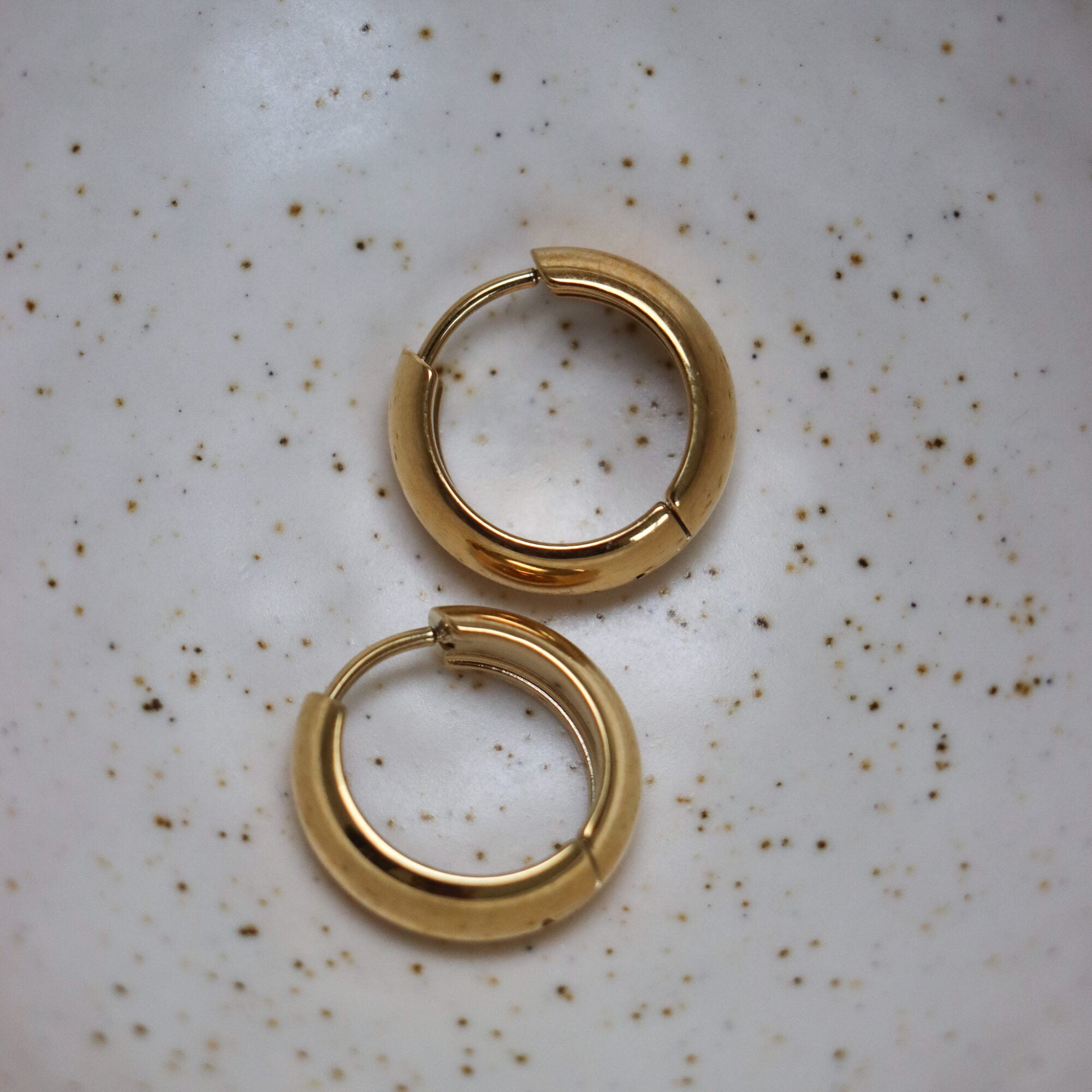 Label Kiki - ella medium hoop gold