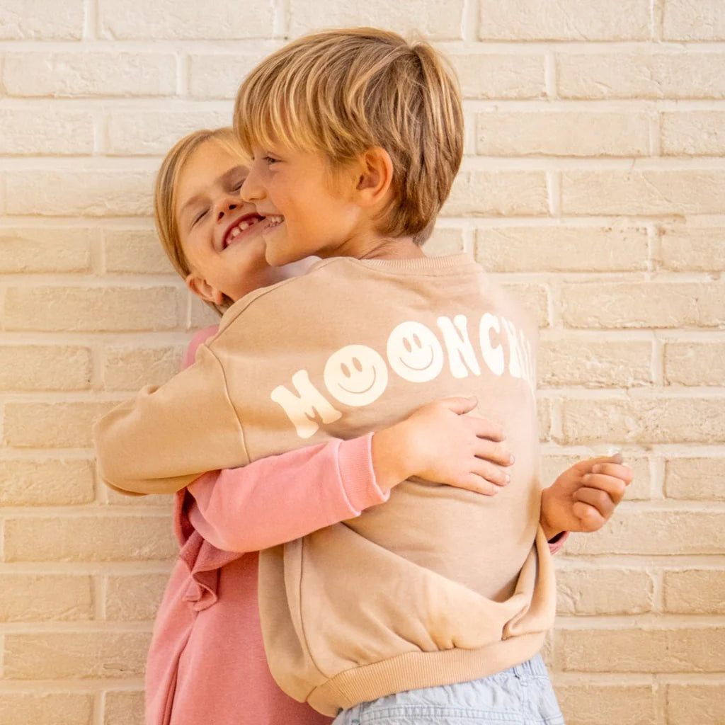 Elle and Rapha - sweater moonchild - sand beige