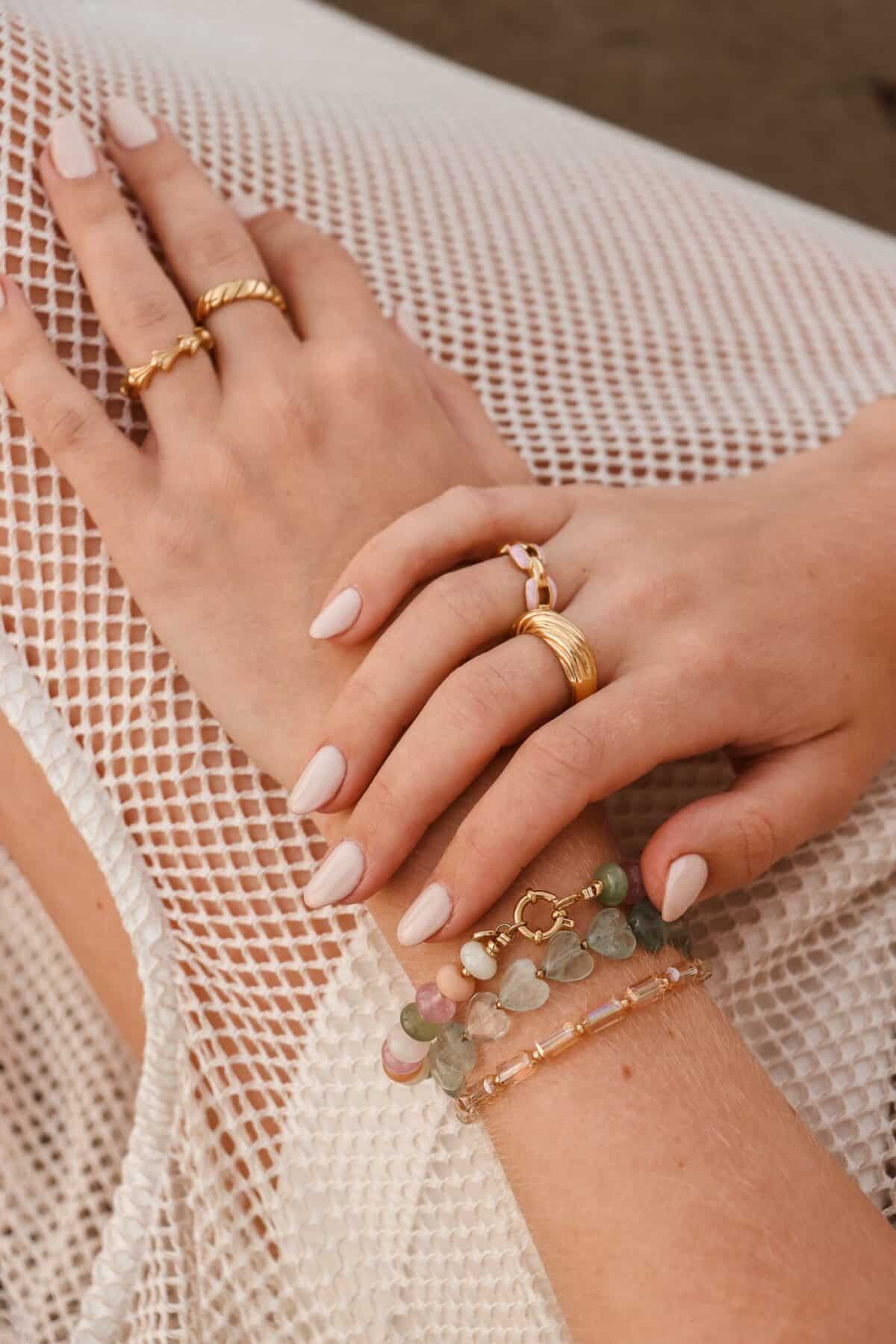 Label Kiki - pastel jade bracelet gold