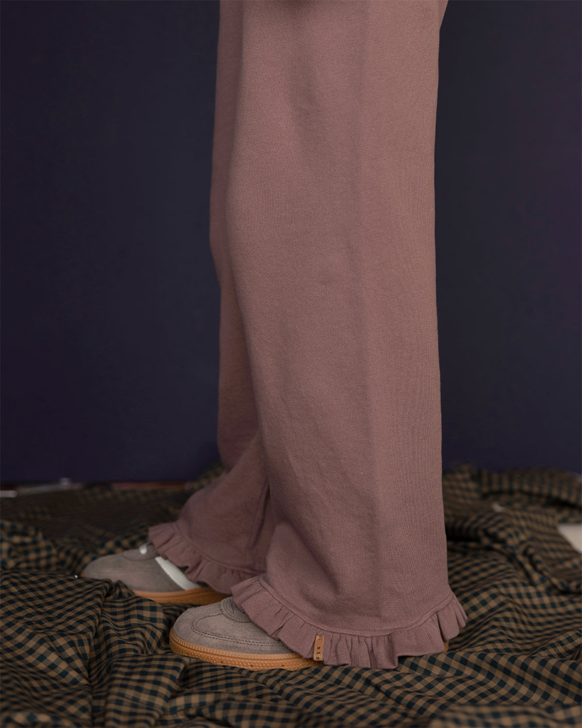Nixnut - yuk pants - mauve