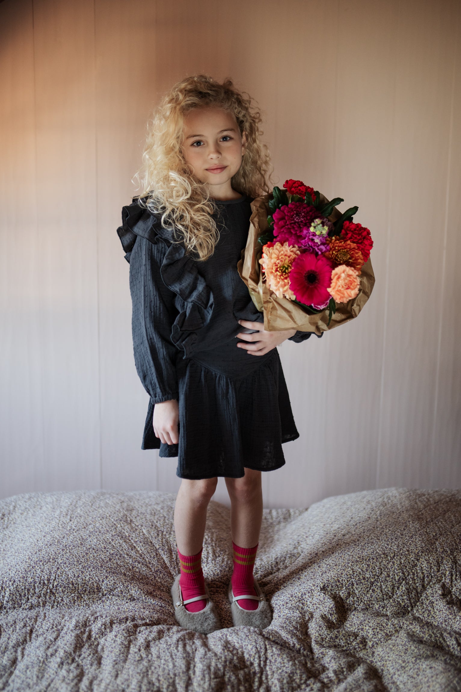 Petit Blush - romantic ruffle blousse - dark grey