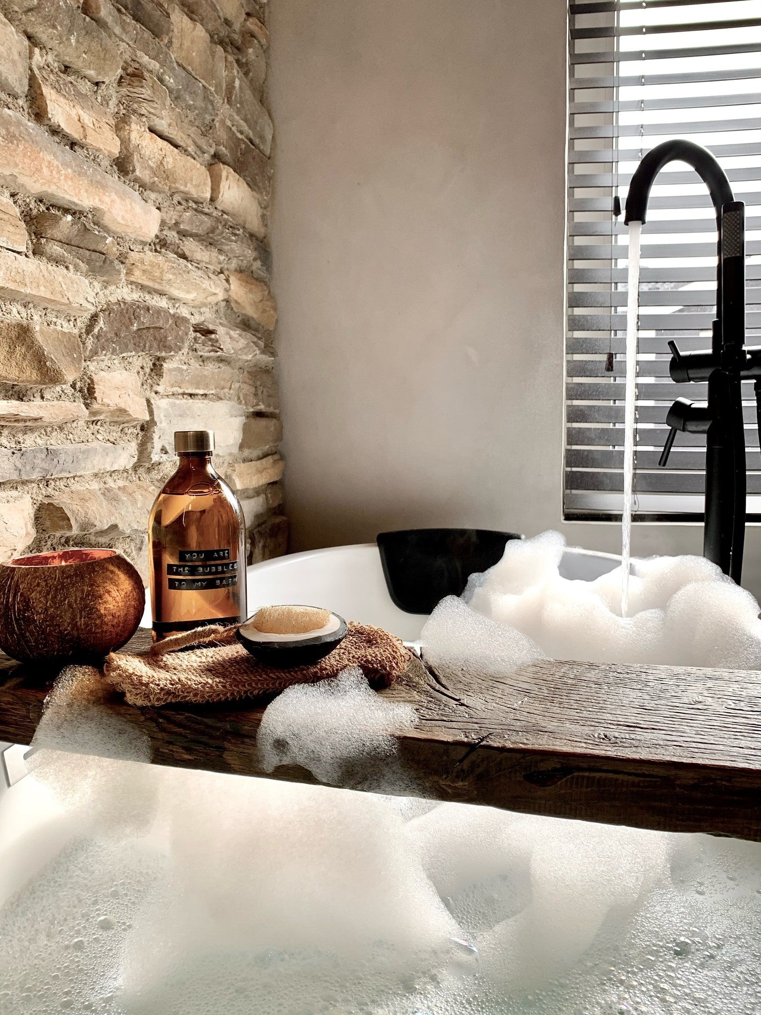 Wellmark - bath soap amber/brass bamboo 500ml - you are the bubbles