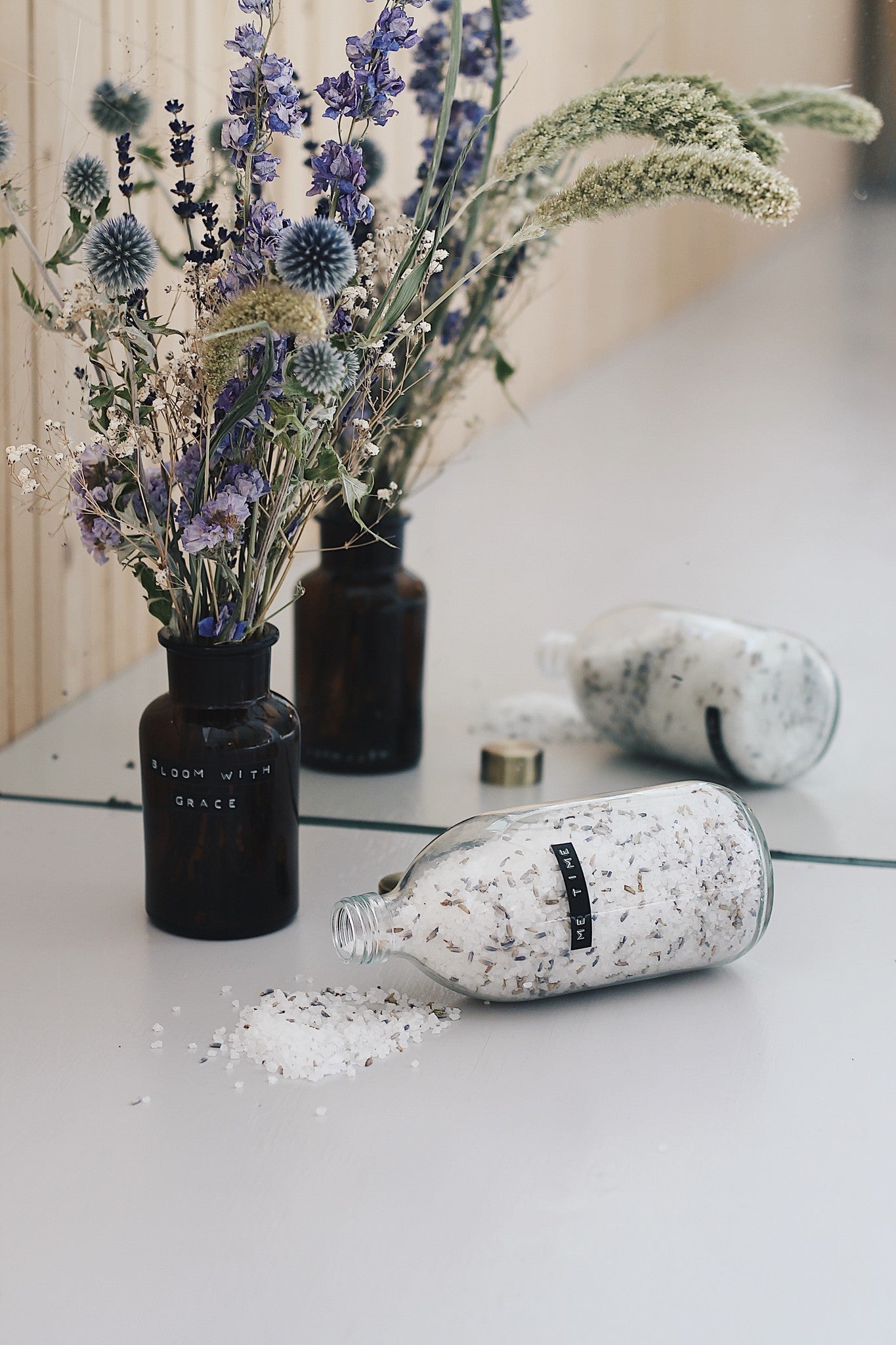 Wellmark - bath salt transparant/brass lavender 500ml - me time