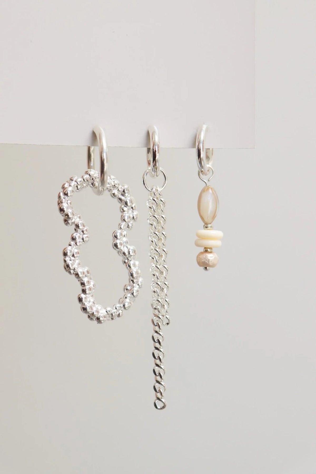 Label Kiki - double long chain hoop silver