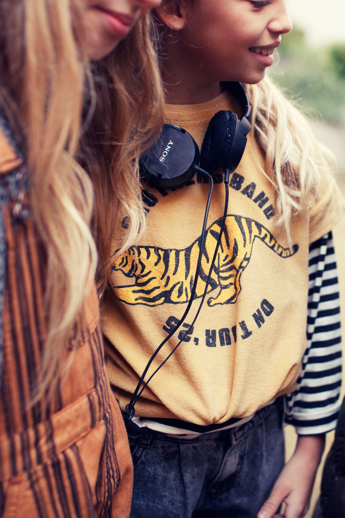 Piupiuchick - tshirt - mustard with tiger print
