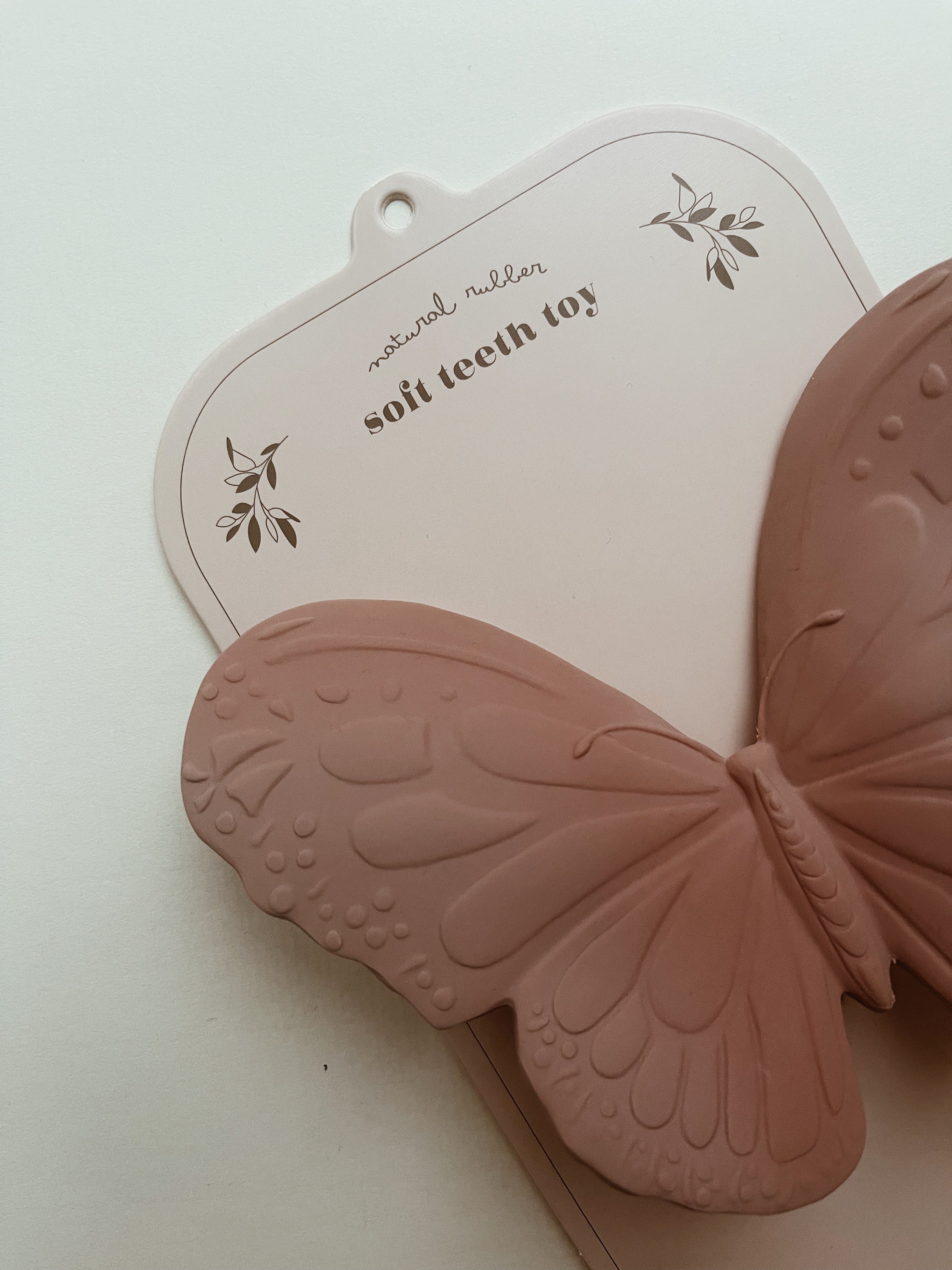 Konges Slojd - bijtspeeltje - butterfly