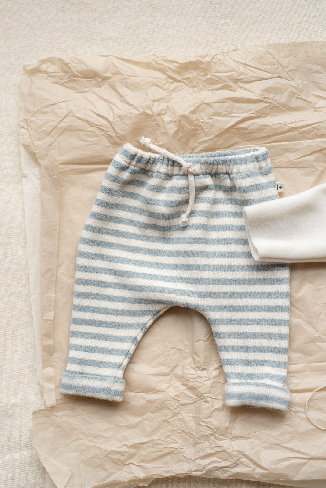 1+ in the family - broek vicens - nuvola
