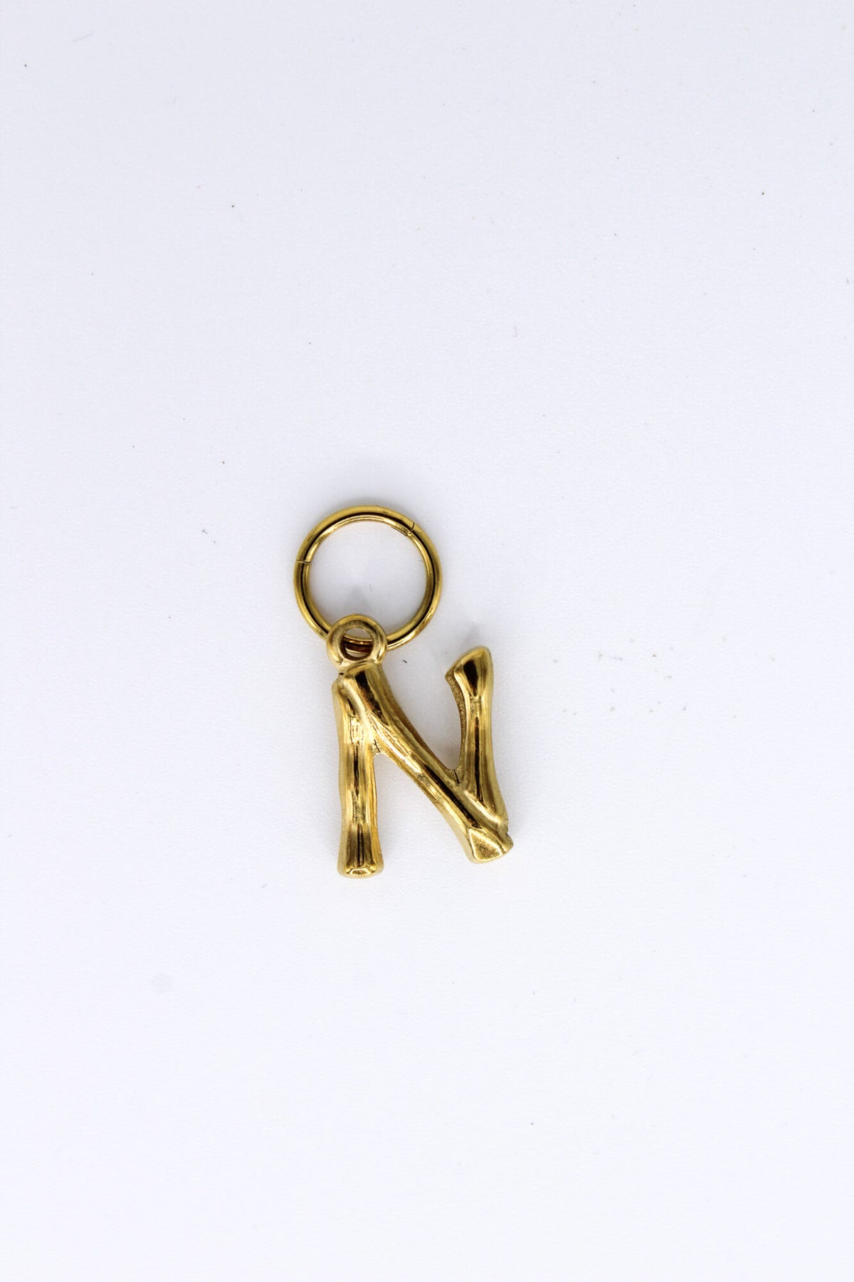 Label Kiki - letter N big charm gold