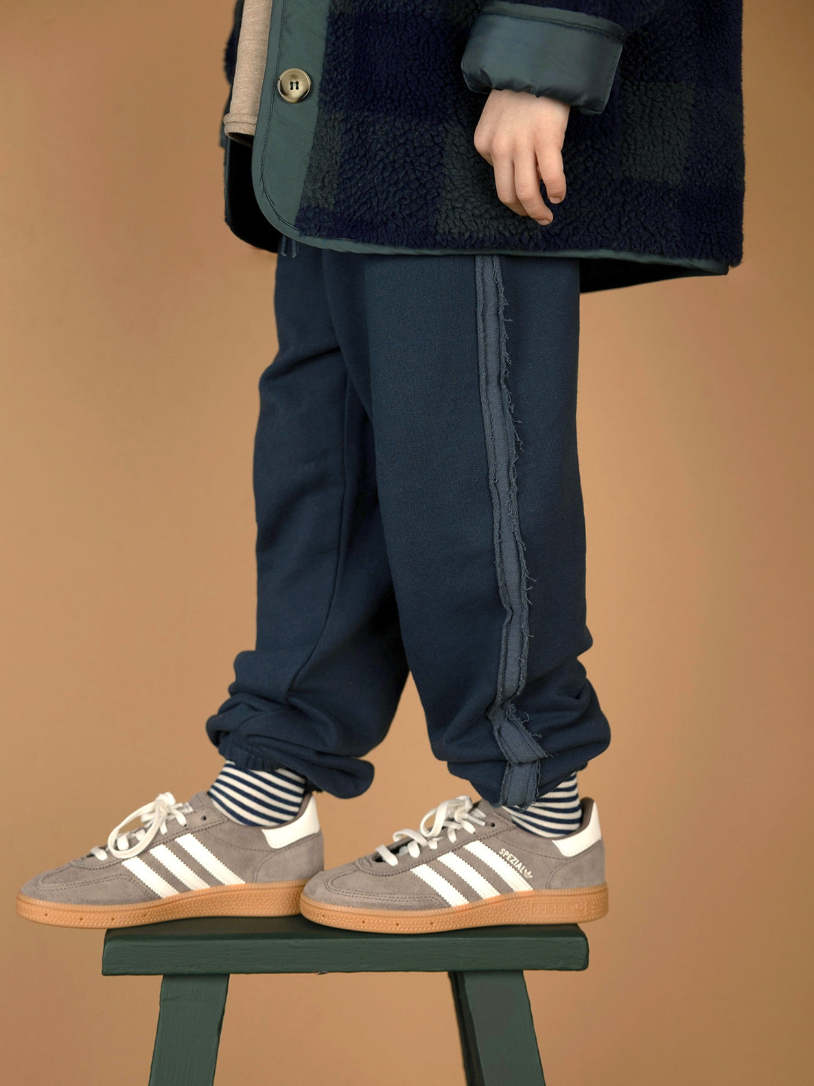 Nixnut - striped socks - navy stripe