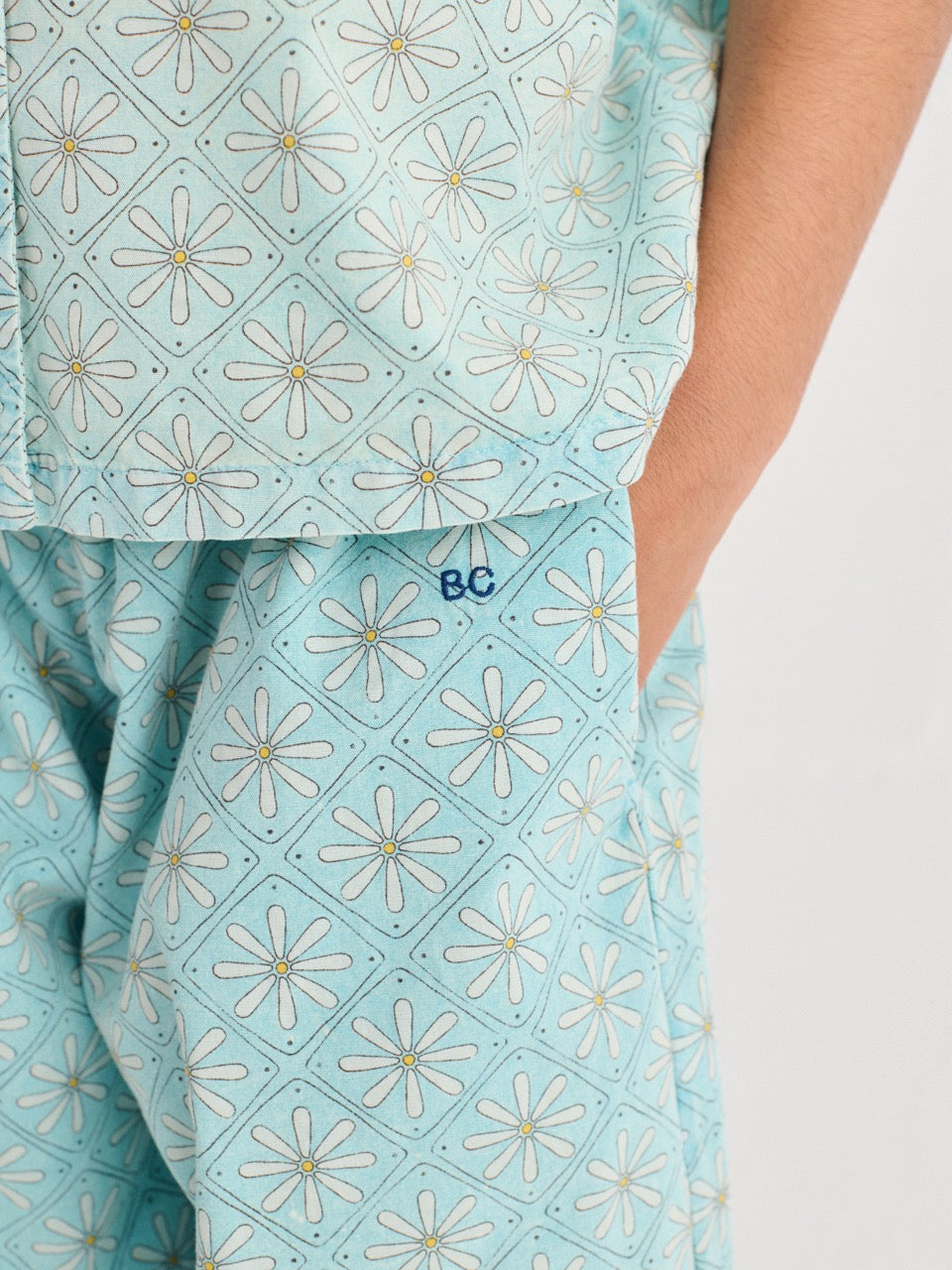 Bobo Choses - daisy mosaic all over woven culotte pants