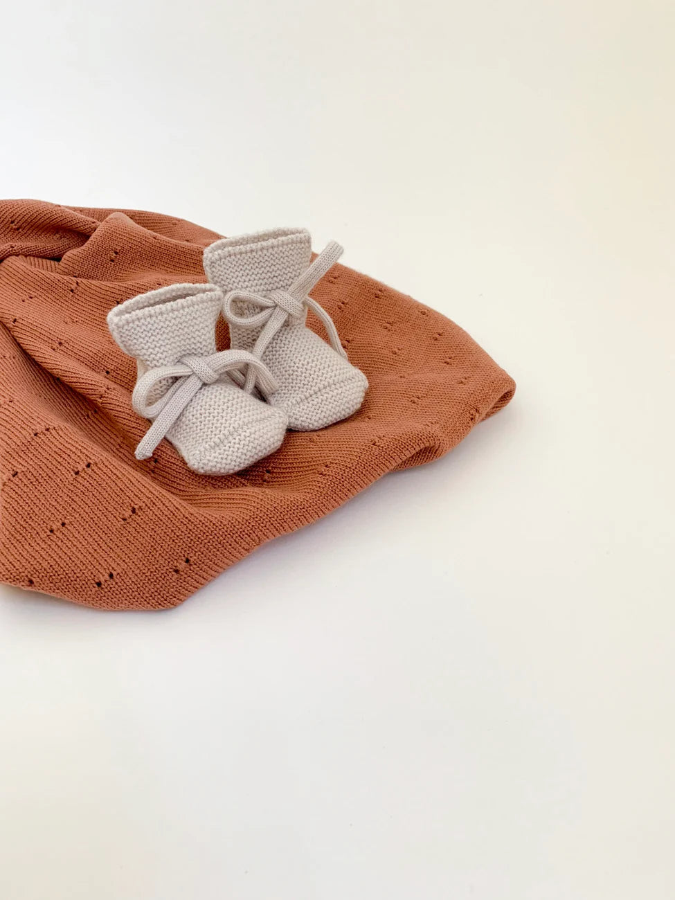 Hvid - blanket bibi - brick