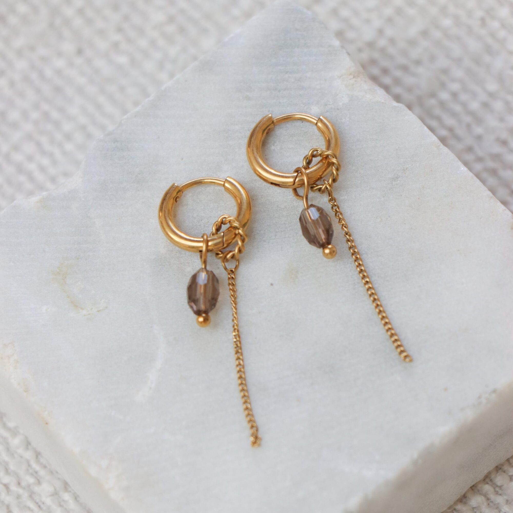 Label Kiki - chain anthracite hoop gold