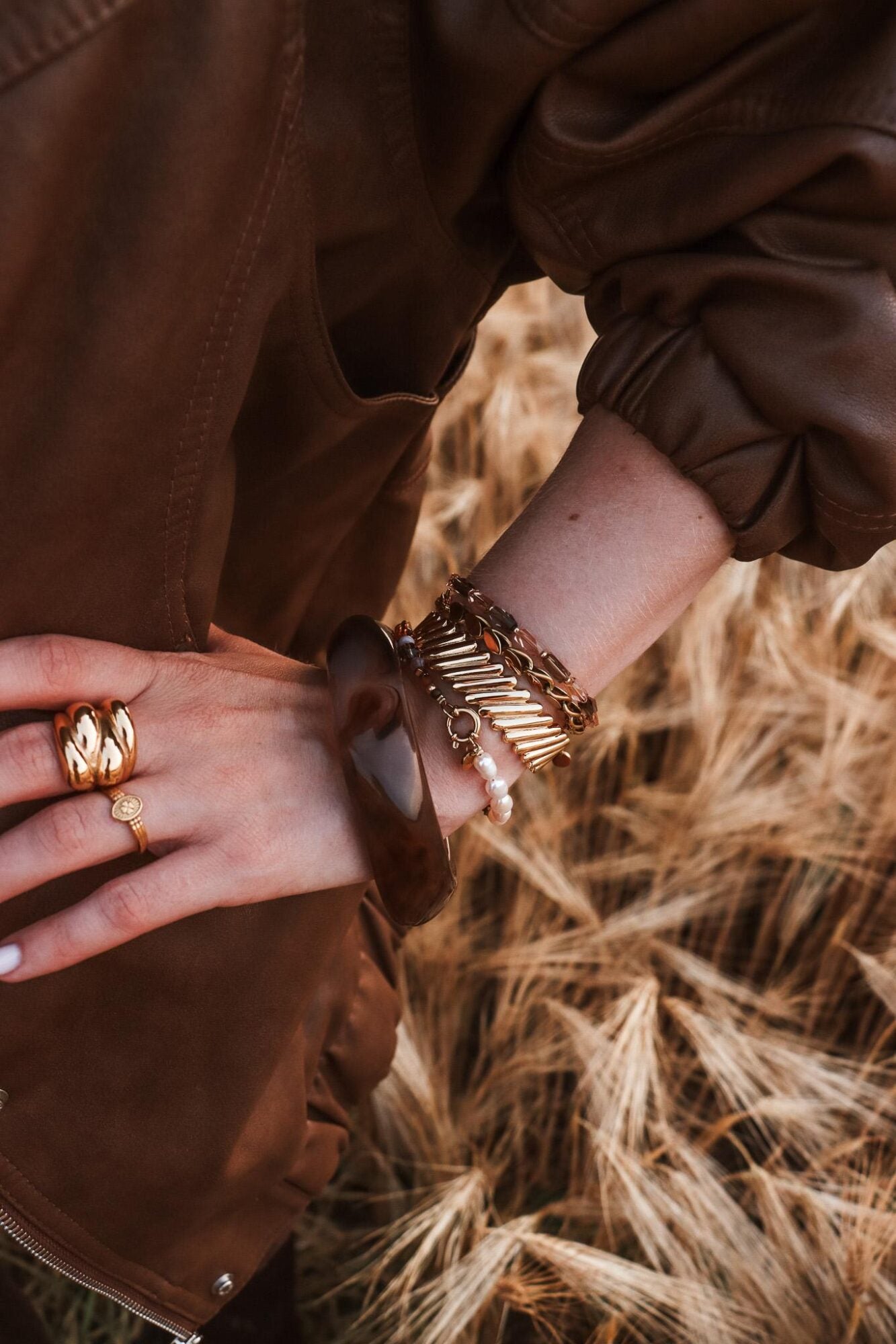 Label Kiki - big terra bracelet gold