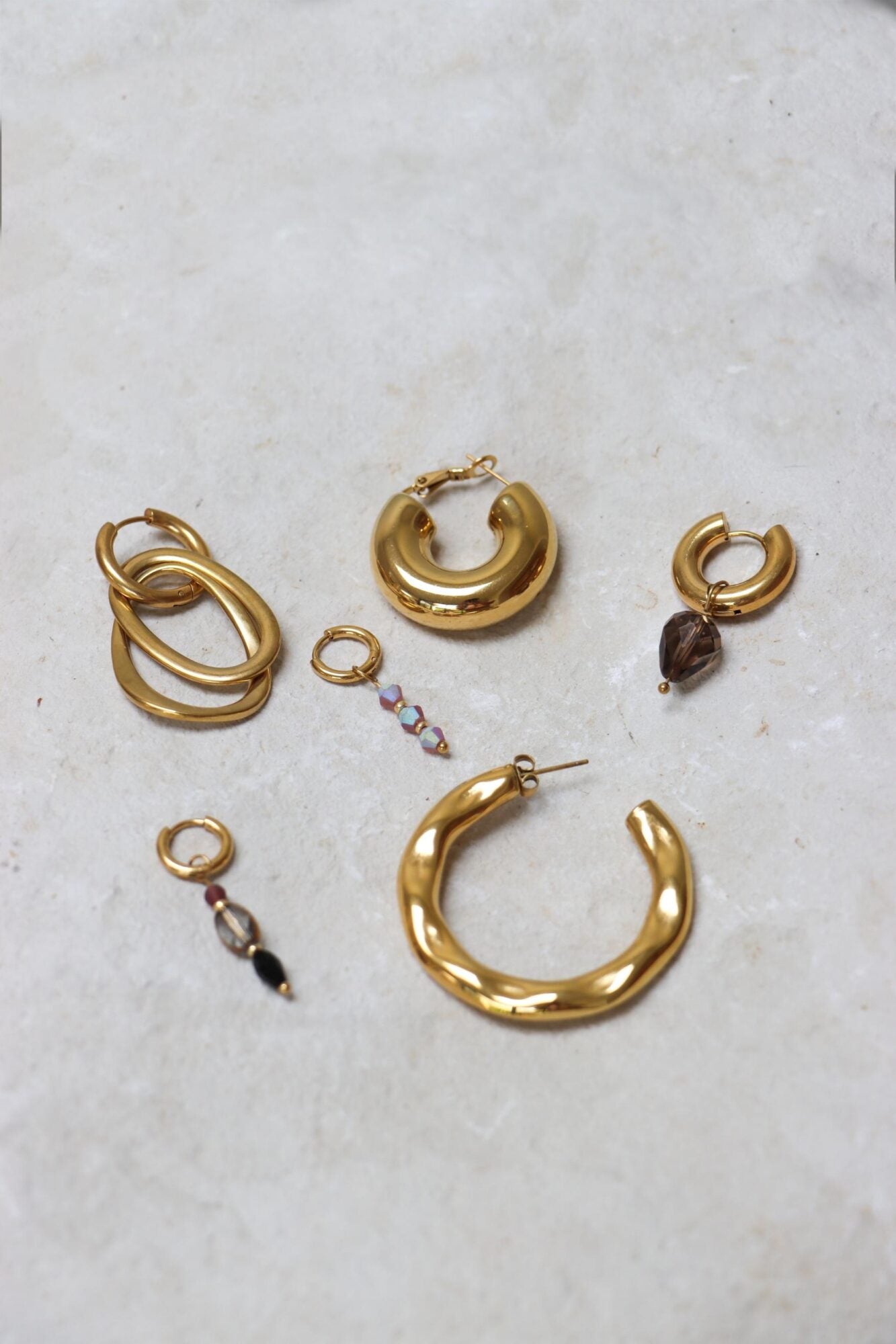 Label Kiki - perfect statement hoop gold