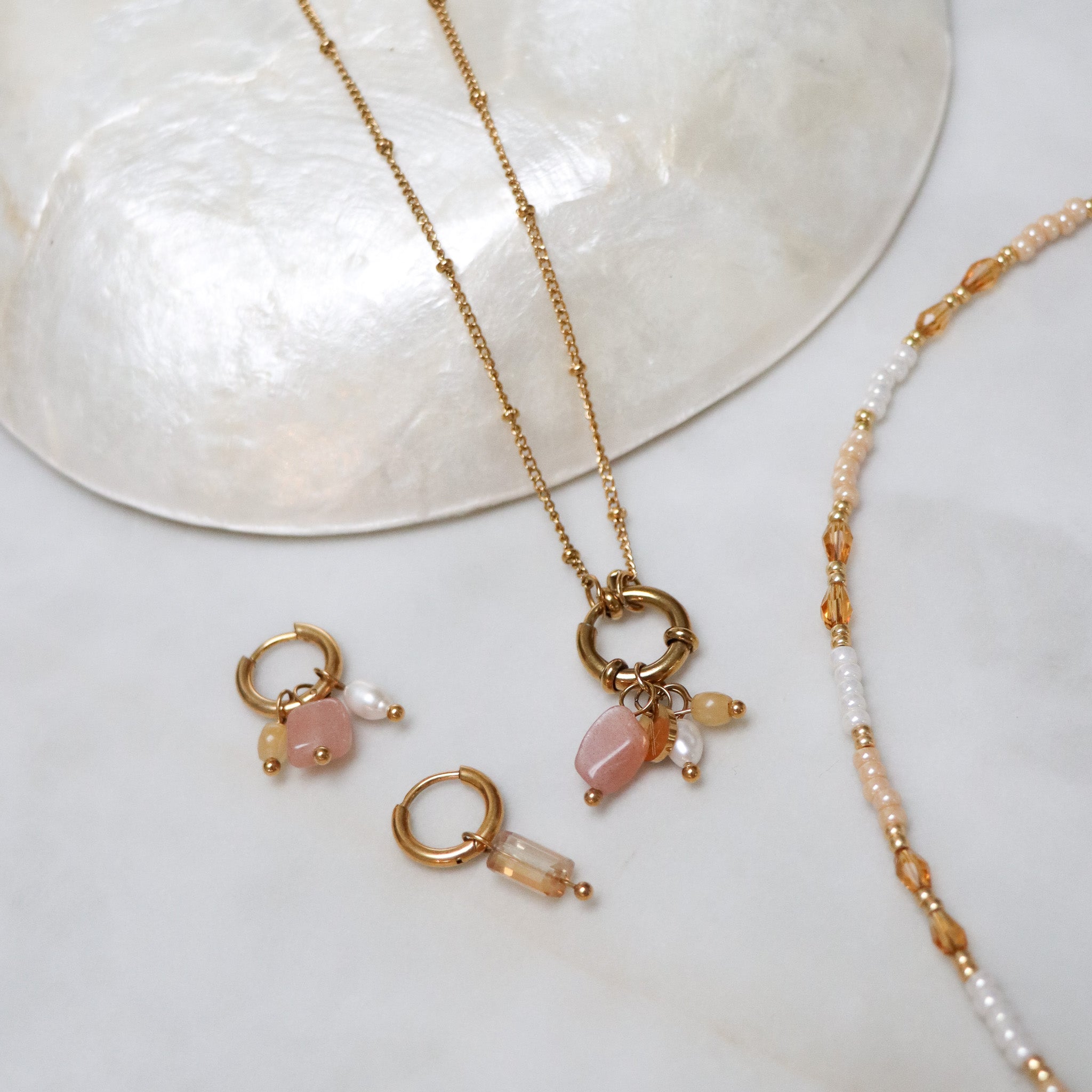 Label Kiki - gemstone long necklace gold