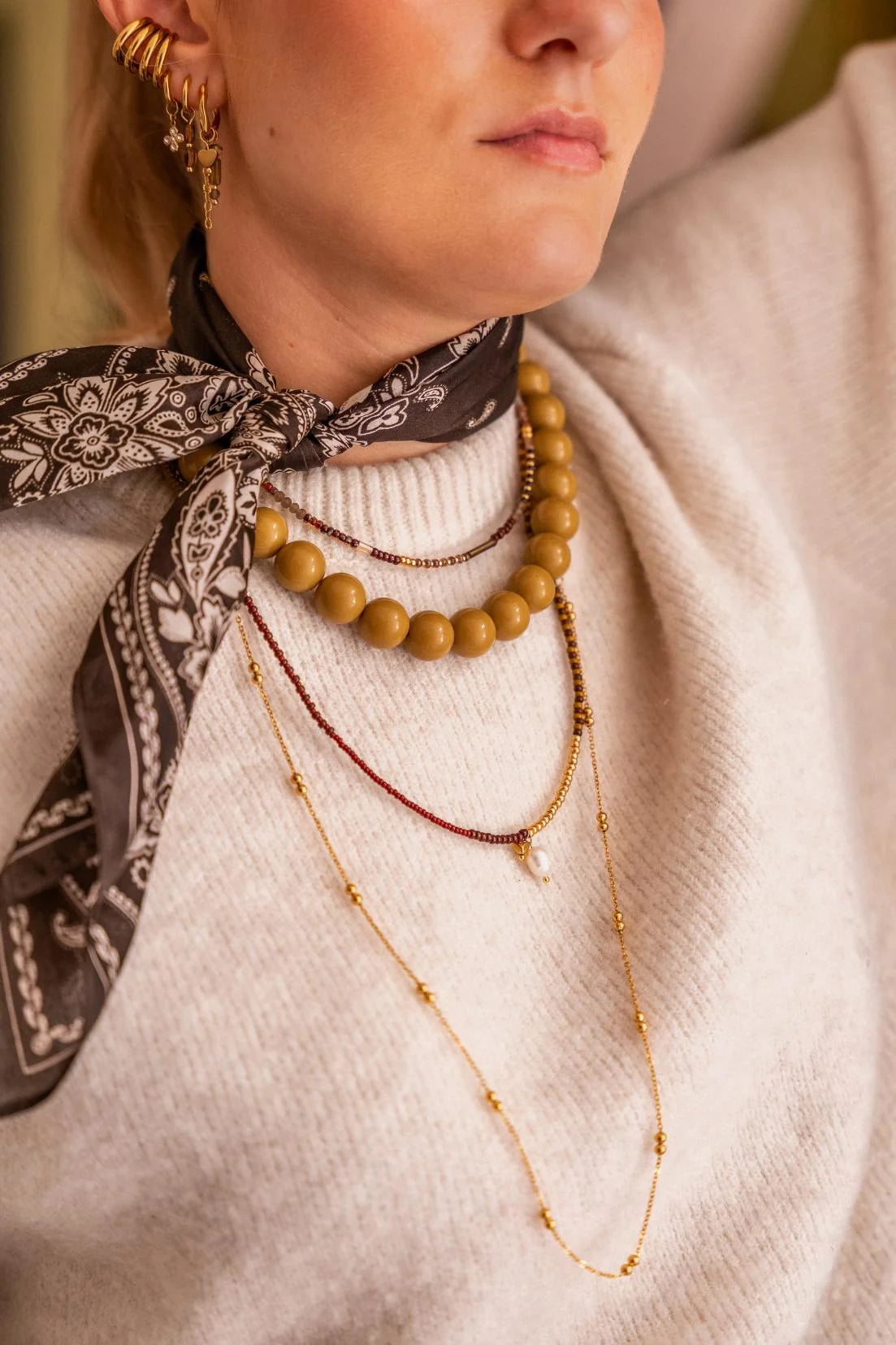 Label Kiki - oxblood long necklace gold