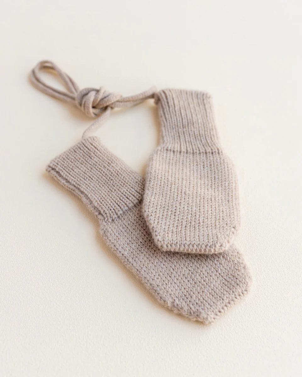 Hvid - mittens fiza - sand