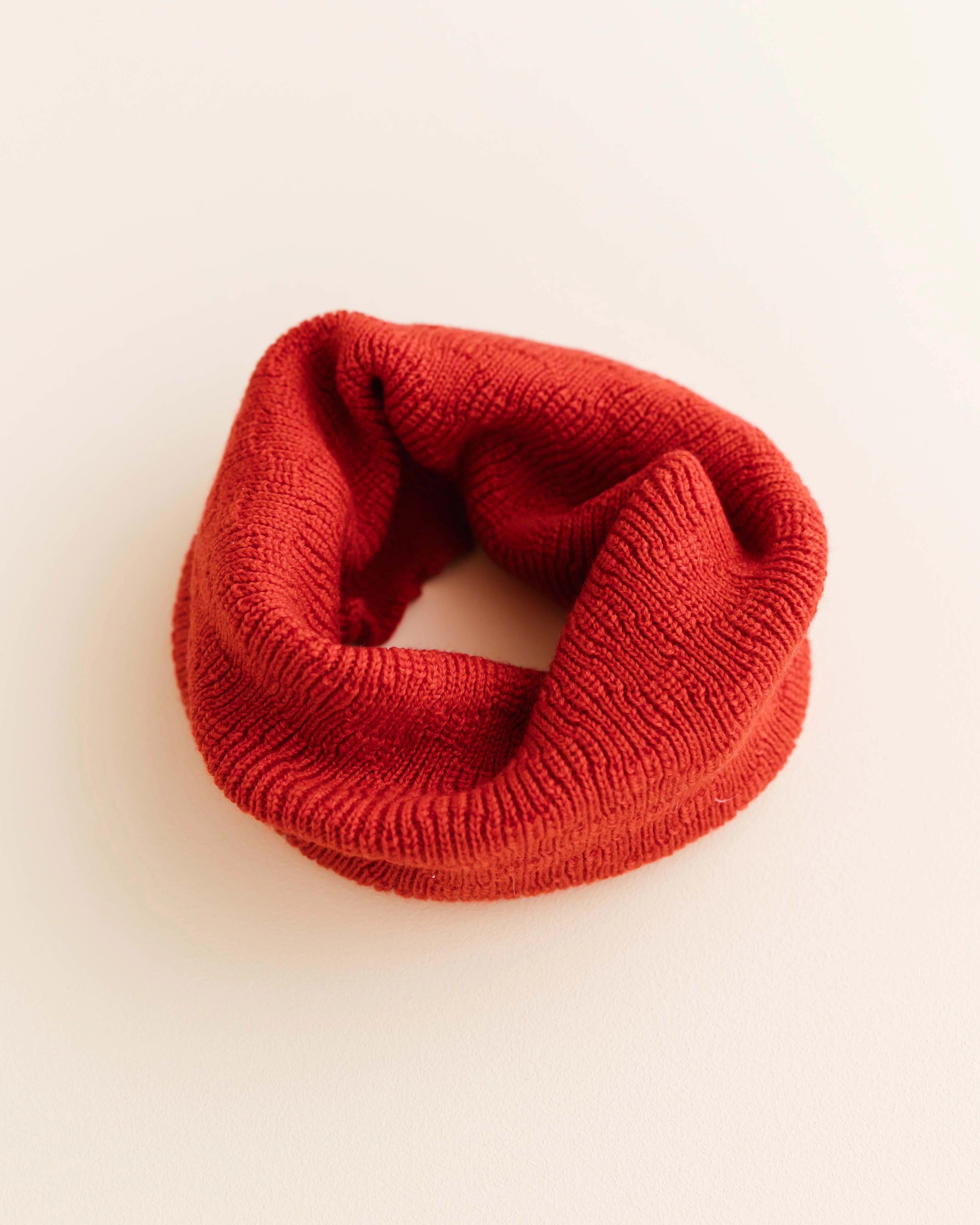 Hvid - tube scarf - red