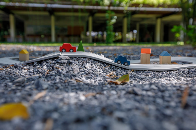 PlanToys - road & rail set rubber
